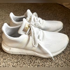 Women’s Adidas all white Run Swift athletic shoes size 7.5